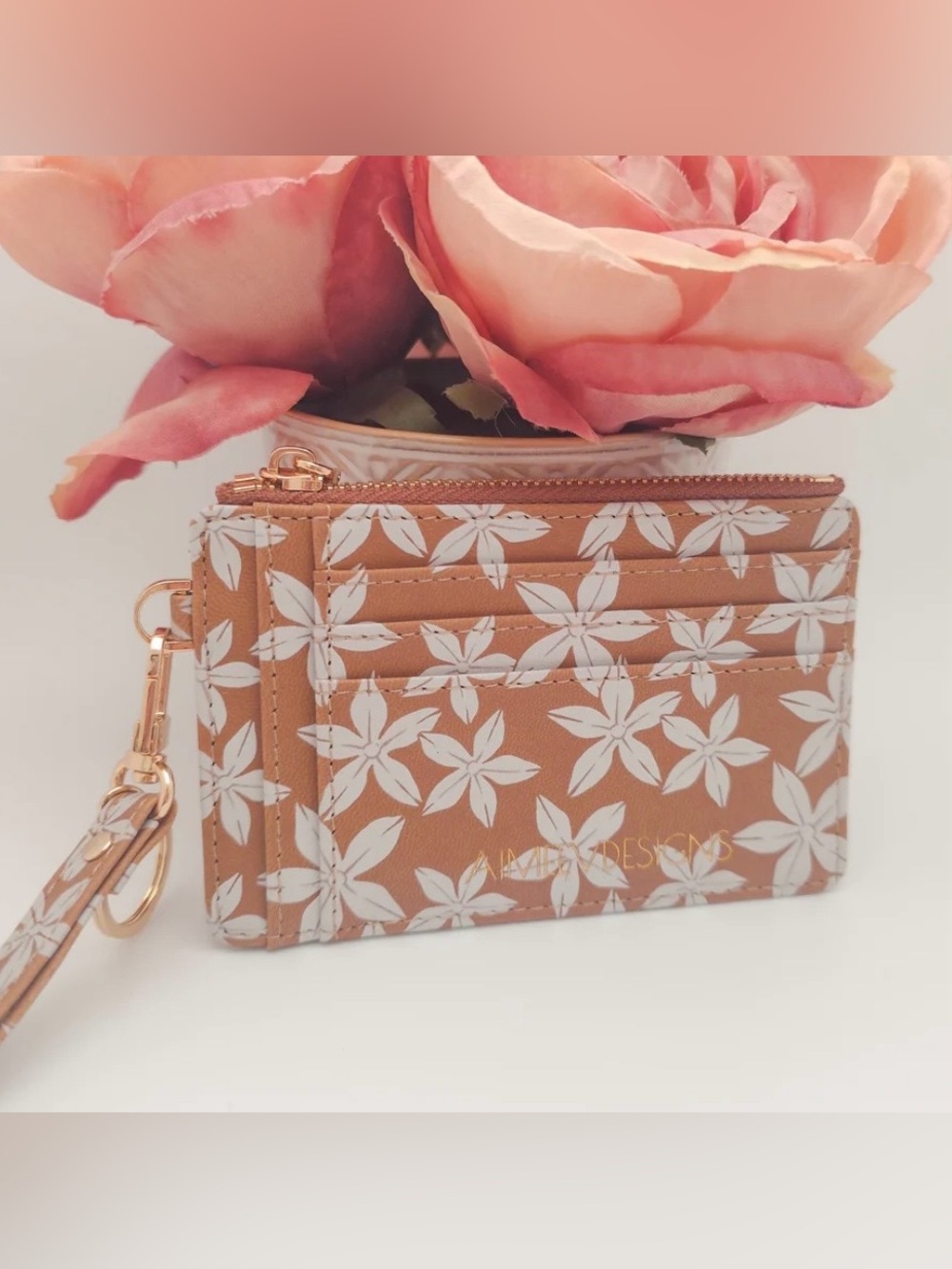AIMEEV DESIGNS ALULA WRISTLET WALLET, BNWOT